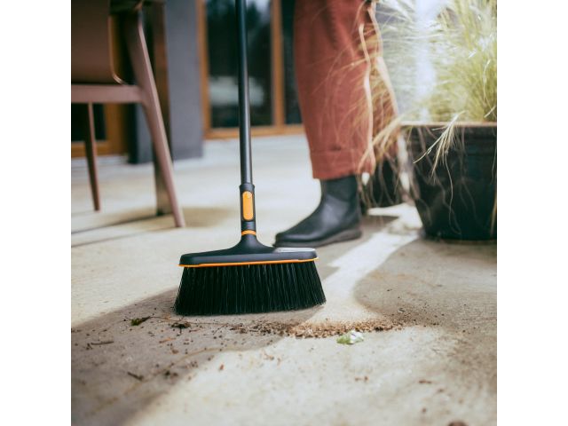 Изображение 4 Щетка универсальная OneClick FISKARS