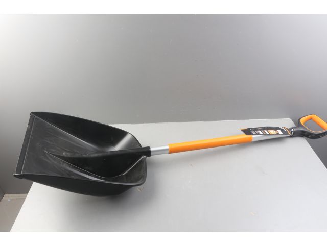 Лопата снеговая X-series FISKARS уцененный (0025874596)