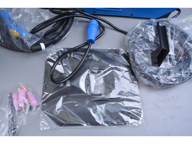 Изображение 6 Инверторный аппарат аргонодуговой сварки SOLARIS TIG-225P AC/DC уцененный (0221750298)